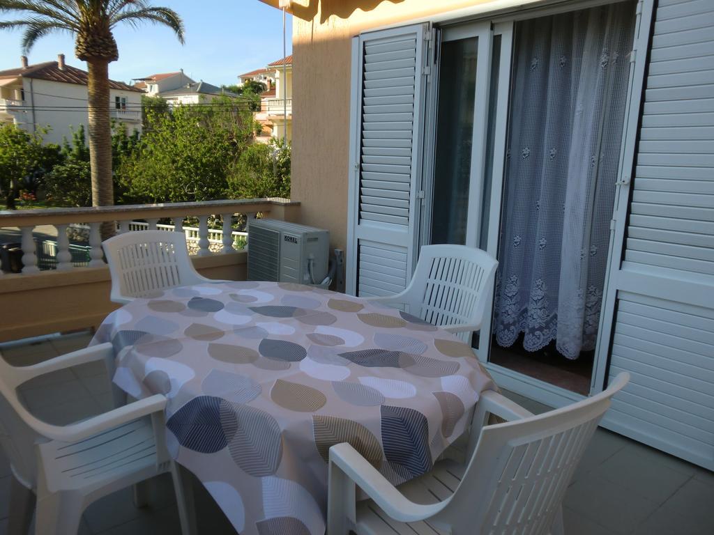 Guest House Sandra Rab Town Camera foto