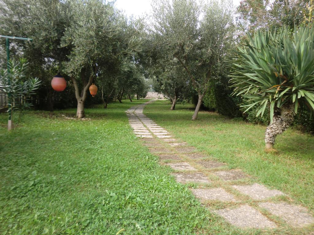 Guest House Sandra Rab Town Esterno foto